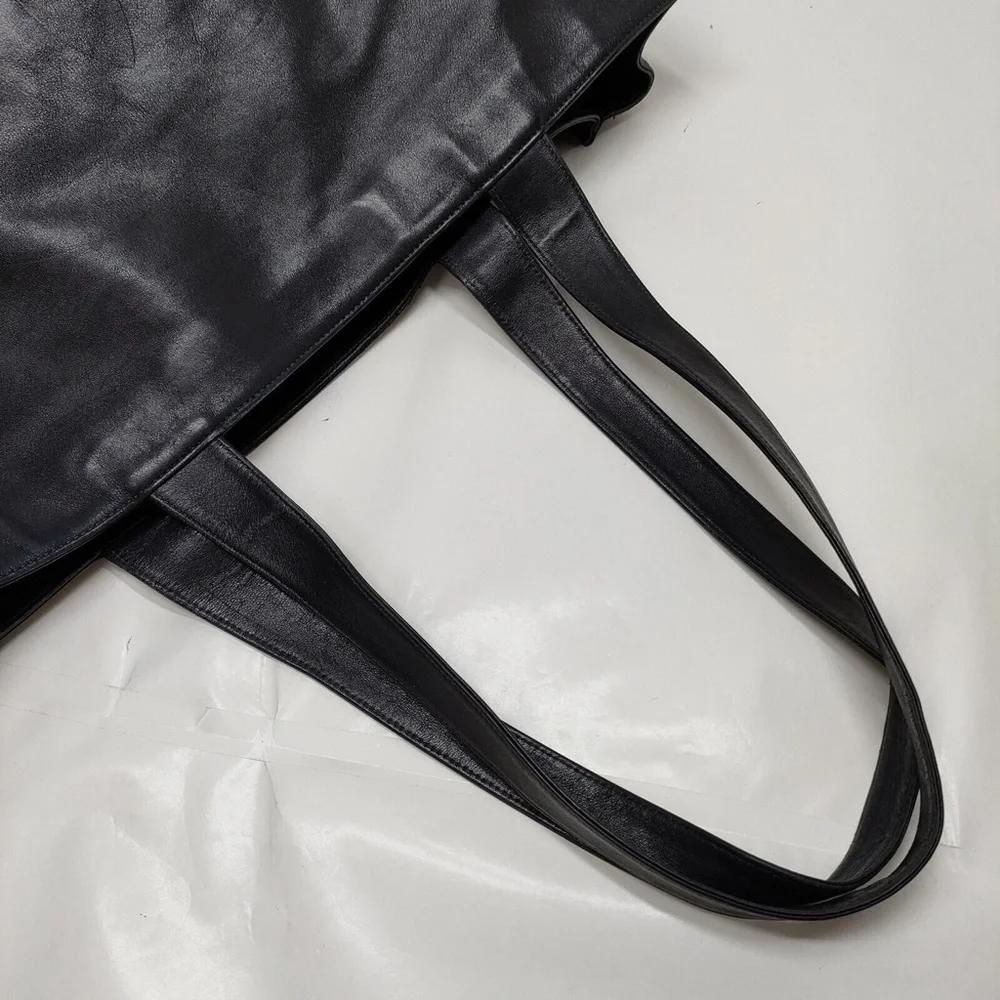 Chanel Tote Bag Black Leather